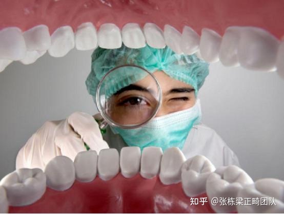 沖牙器與清水漱口 口腔衛(wèi)生的雙重維度